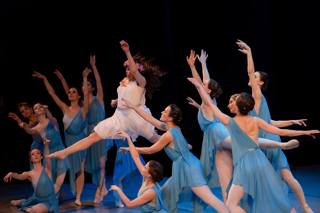 Балет в большом городе новинский. Балет панорама. Подготовка к концерту. Подготовка к концерту фото.