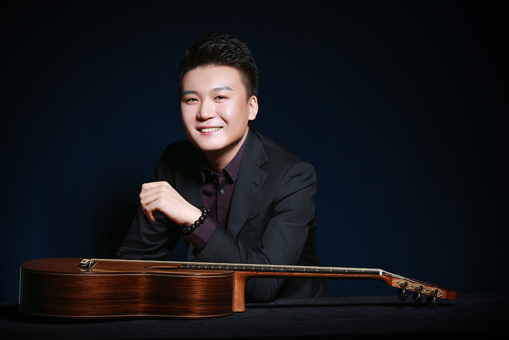 Синье Ли, гитара (Китай)