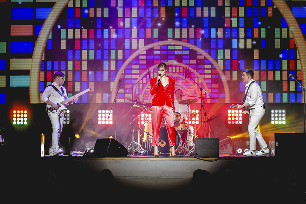 «Вечер в Сан-Ремо». Группа Elena et les garçons*